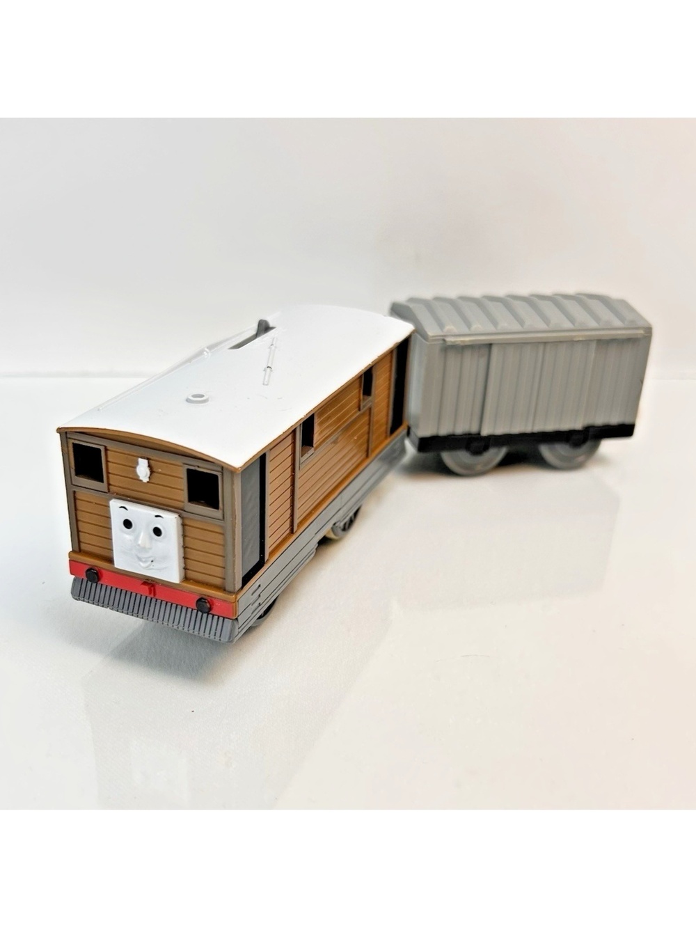 Tomy Thomas Toby Trackmaster '96/'97 Motorized Engine & Salt Van Car